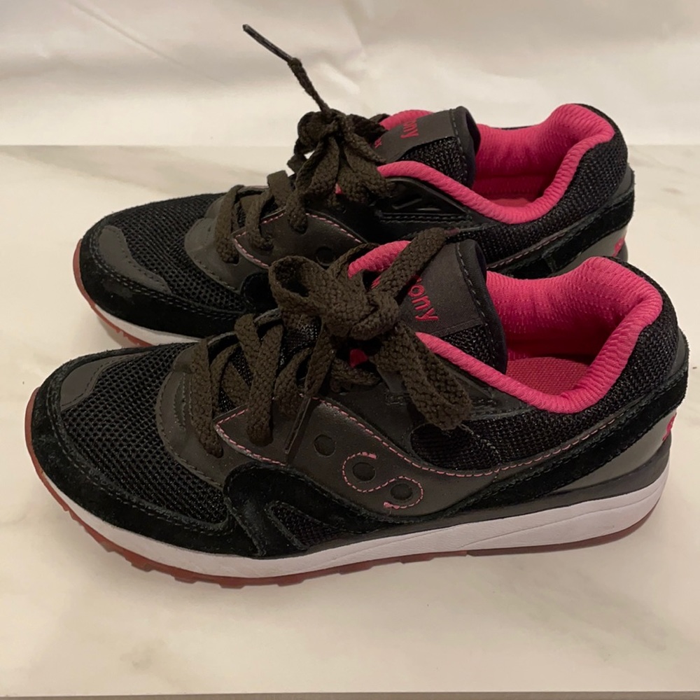 Saucony Women’s Jazz Sneakers Black Pink